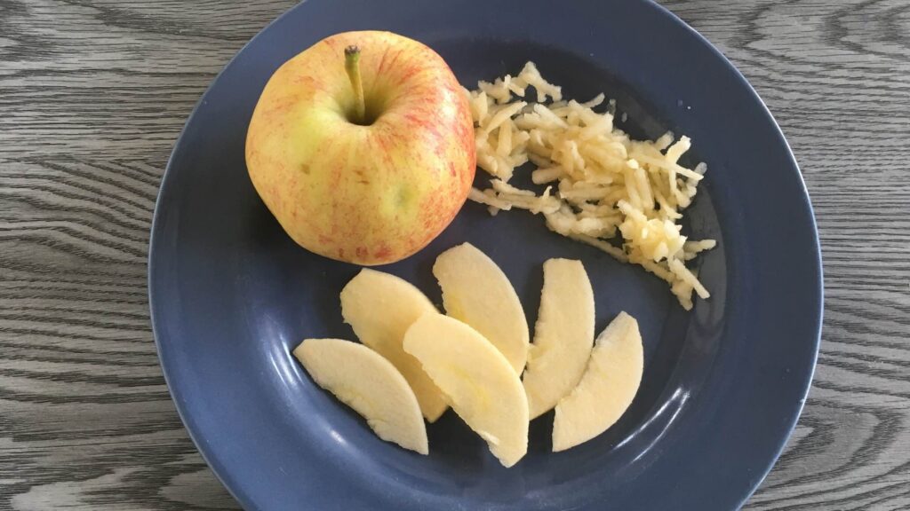 Baby-led Weaning apple