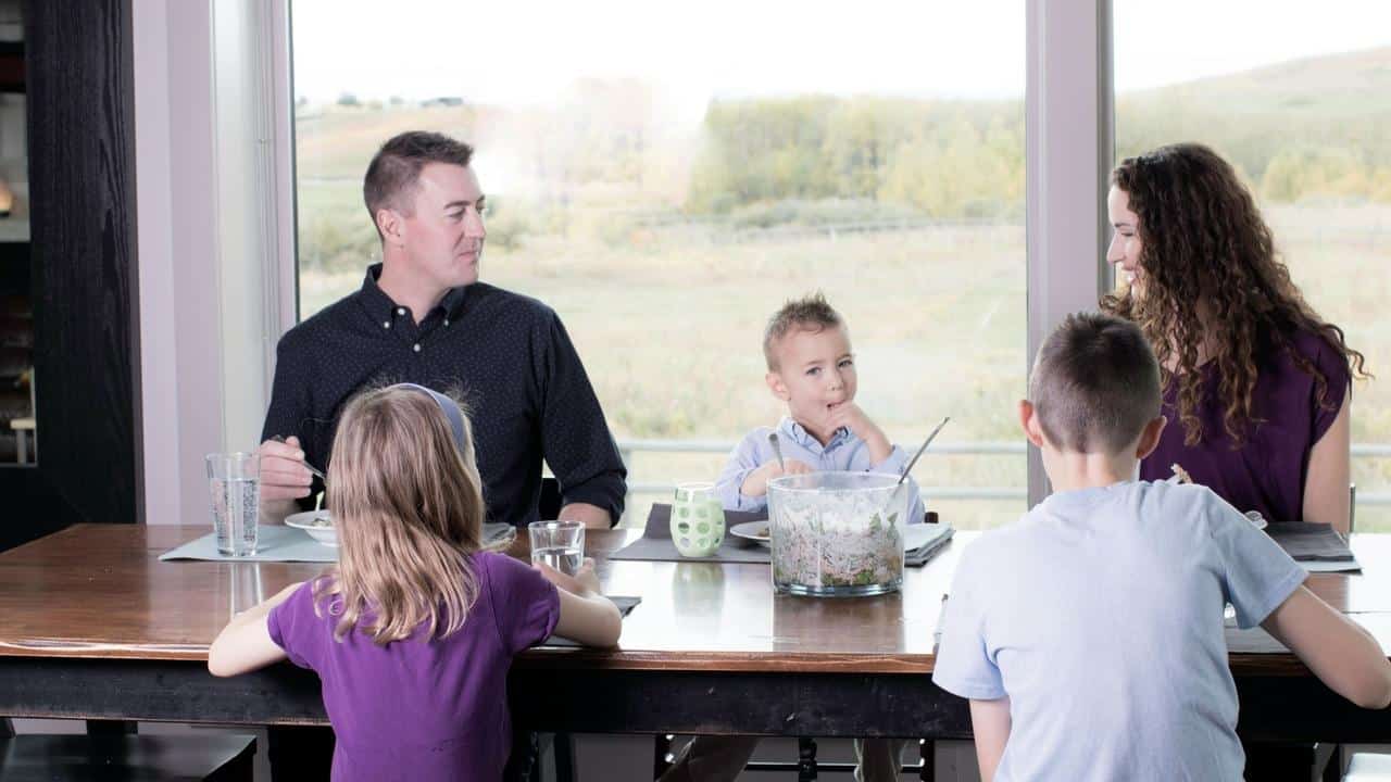 5 Reasons why you should be having family meals