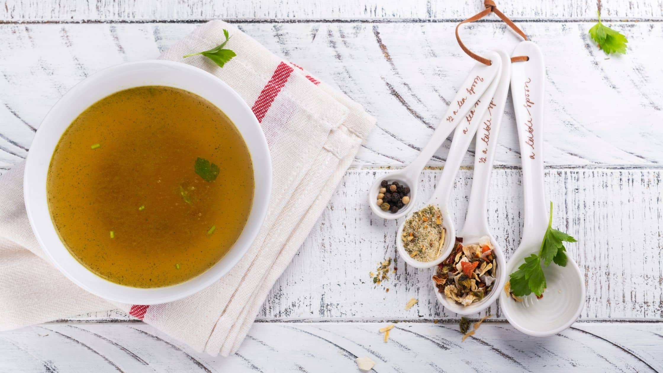 https://firststepnutrition.com/wp-content/uploads/2022/05/bone-broth-header.jpg